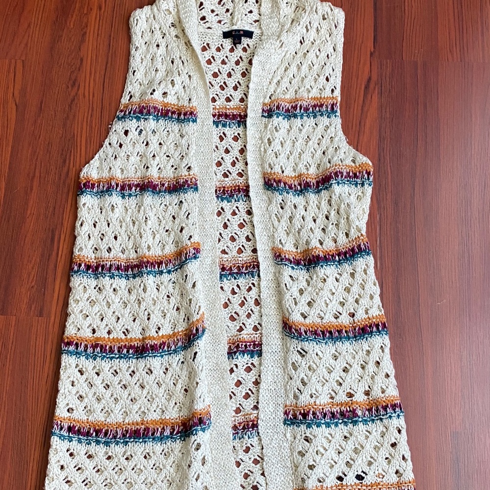 Knitted Cover up - Picture 3 of 4